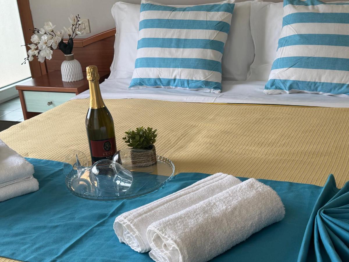 Hotel Villa Caterina リミニ エクステリア 写真